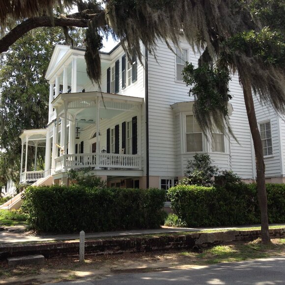 Meet your Posher, Posh - Picture 2 of 3